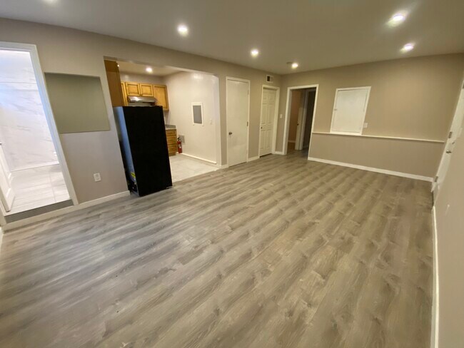 Foto del edificio - 4673 Redding St