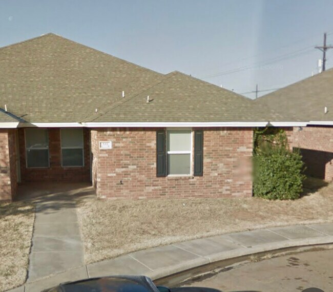 Building Photo - 533 N Brentwood Ave