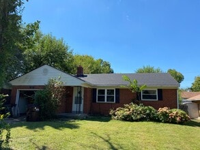 Building Photo - 2605 Hazelwood Ave