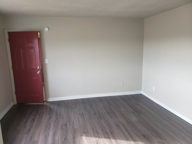 Building Photo - 518 Baker Street, Unit 2