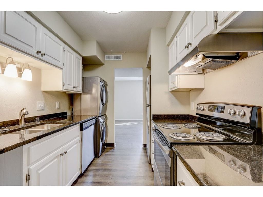 Primary Photo - Lake Country Village Apartments