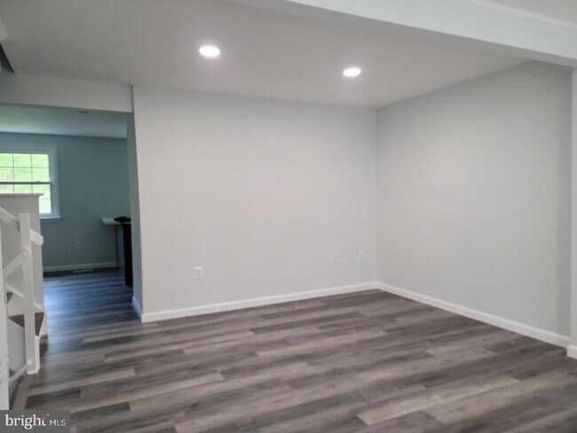 Foto del edificio - 6220 Hillside Rd
