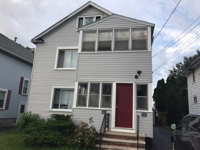 Primary Photo - 250 Maplehurst Ave