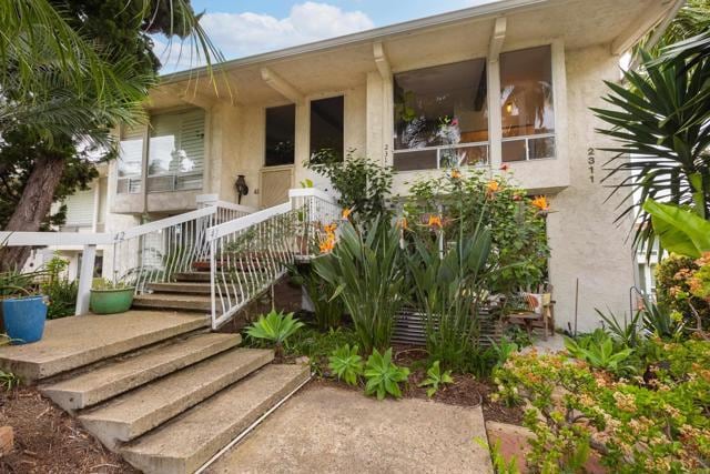 Building Photo - 2311 Caringa Way