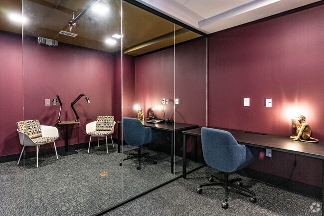 Podcast Room - CODA Wedgewood Houston Luxury Apartments