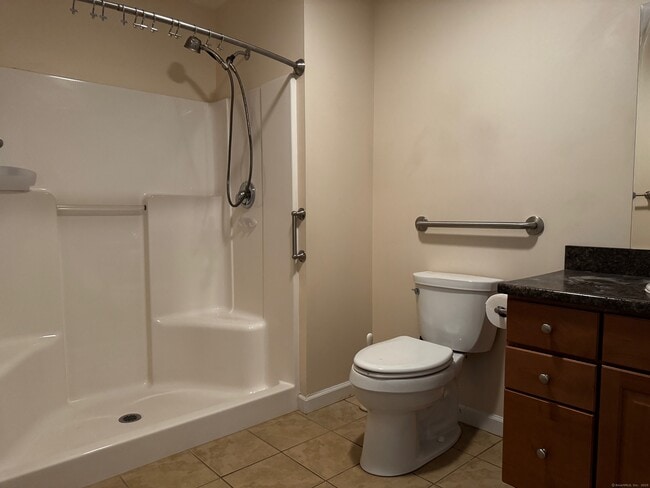 Building Photo - 16 Oriole Dr