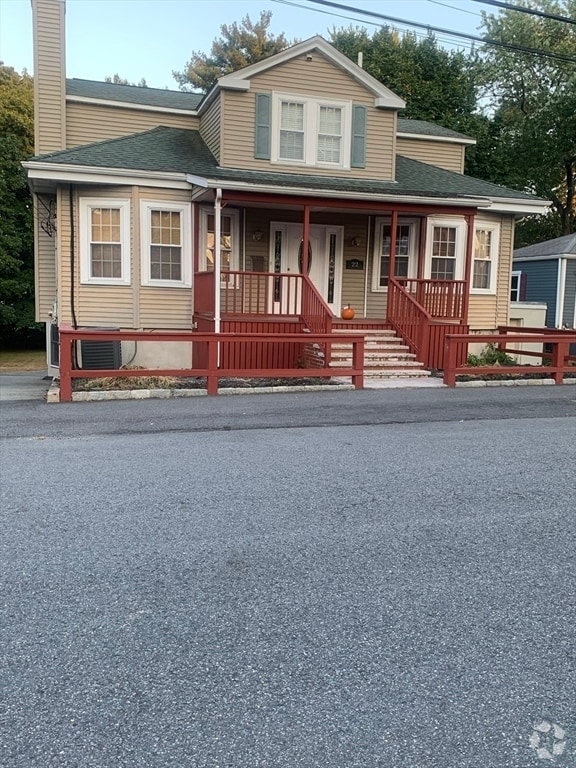 Building Photo - 22 Lindale Ave
