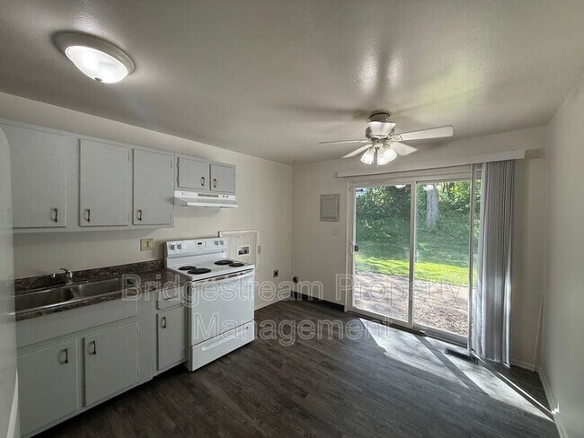 Foto del edificio - 5126 Nebraska Ave