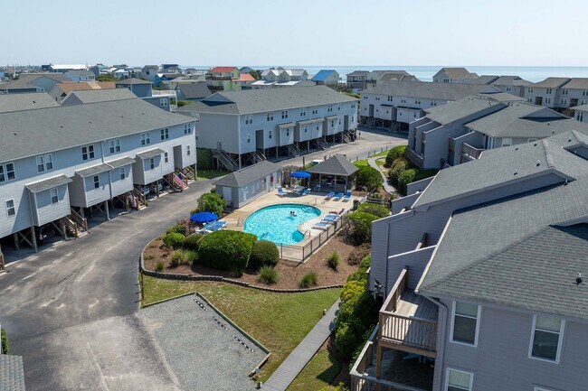 Foto del edificio - Fully furnished townhome in Surf City