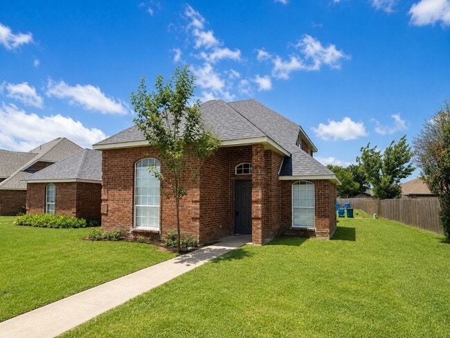 Photo - 432-434 Chestnut Lane Apartments