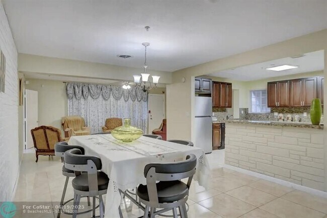 Foto del edificio - 1700 N 47th Ave