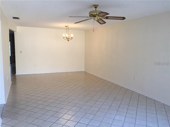 Building Photo - 7145 28th Ave W