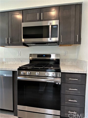 Foto del edificio - 2830 W Segerstrom Ave