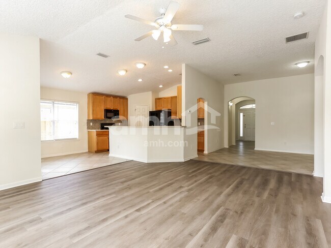 Foto del edificio - 96687 Commodore Point Dr