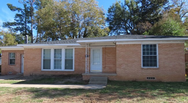 Foto del edificio - Near TJC - Spacious 3 Bedroom Home w/Fence...