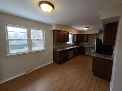 Foto del edificio - 1311 Kenmore Ave