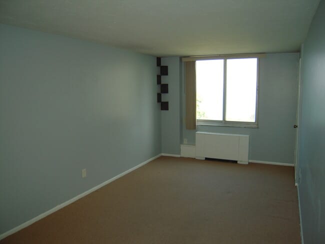 Building Photo - 12900 Lake Ave