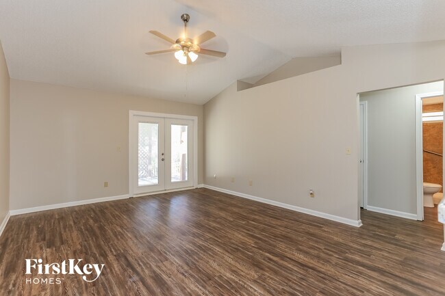 Building Photo - 1734 Chandelier Cir E