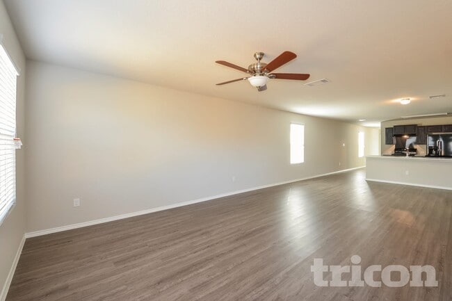 Building Photo - 5118 Everett Loop