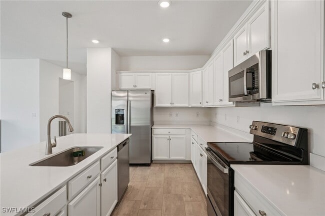 Building Photo - 2445 Orchard St