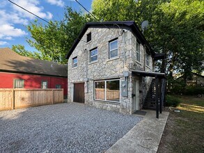 Building Photo - 554 Water St