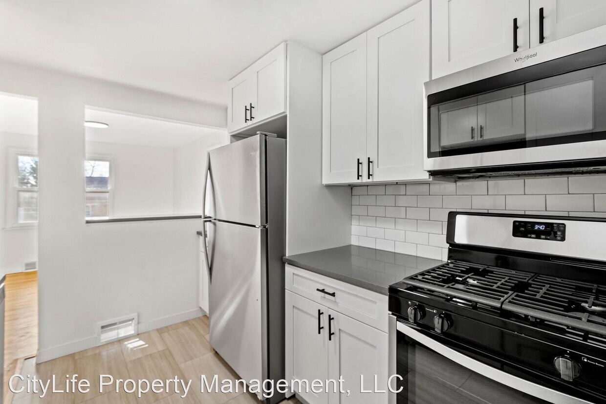 Foto principal - 3 br, 1 bath House - 142 Gardenia Drive