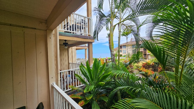 Building Photo - 75-6002-6002 Ali‘i Dr