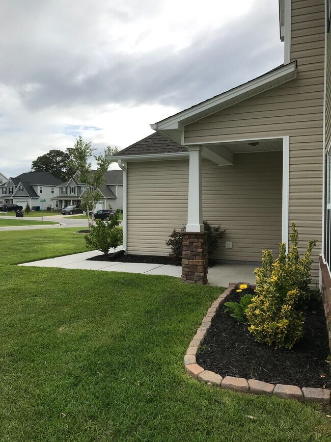 Foto del edificio - Regal Home on Regatta Way!