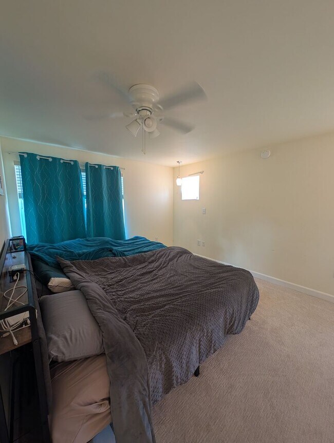 Foto del edificio - Lovely 4BR/3BA single family home with att...