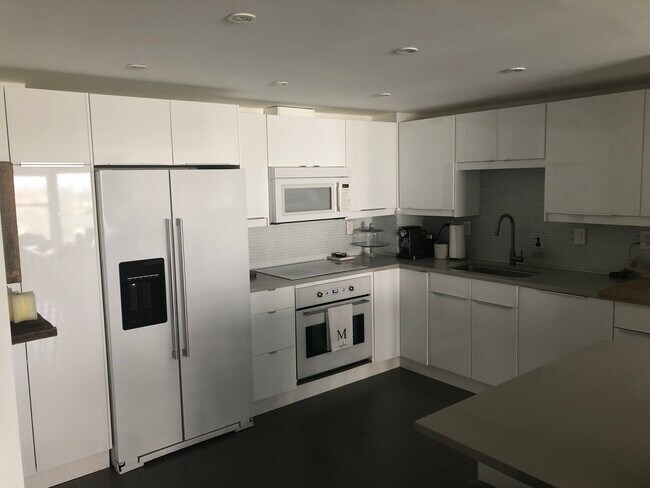 Foto del edificio - 3550 Galt Ocean Dr