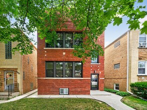 Building Photo - 6145 W Rosedale Ave