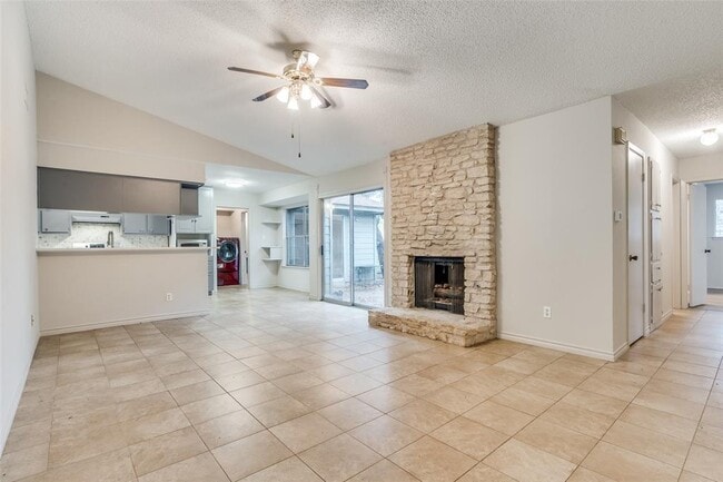 Building Photo - 12304 Bent Cedar Cove