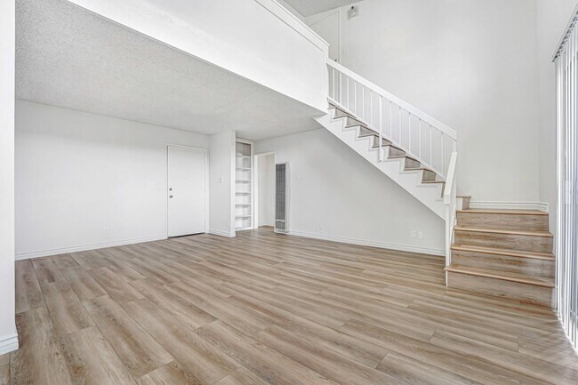 Foto del edificio - 3415 McLaughlin Ave