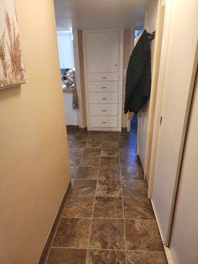 Foto del edificio - Charming basement apartment