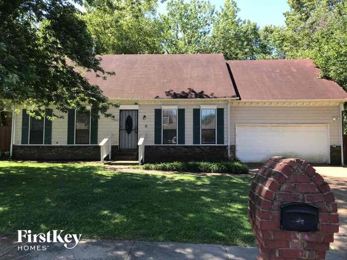Primary Photo - 7301 Ashley Oaks Dr