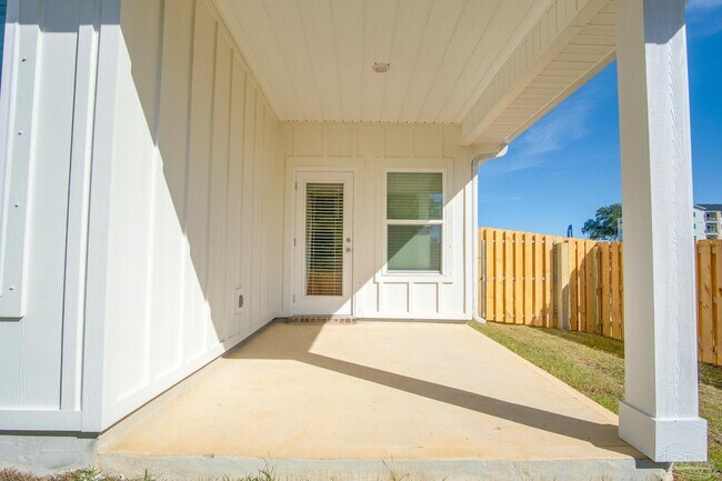 Foto del edificio - 8422 Riverstone Dr