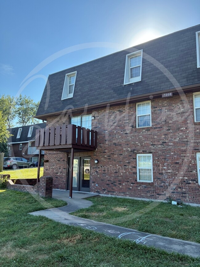 Building Photo - 7010 N Church Rd