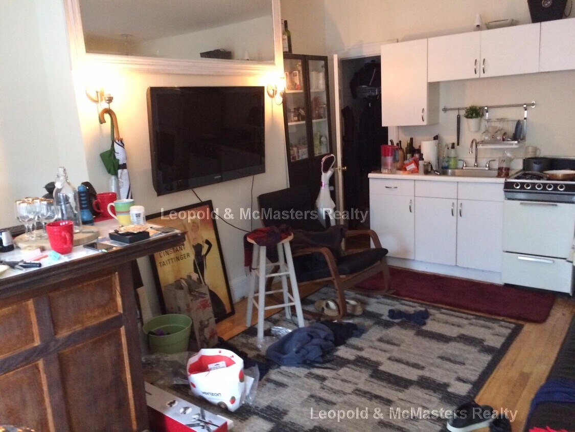 272 Newbury St, Boston, MA 02116 Apartments in Boston, MA