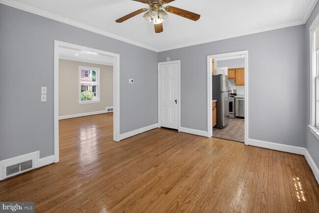 Foto del edificio - 4712 Piney Branch Rd NW
