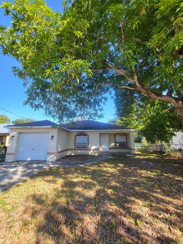 Foto principal - 3125 Blount St