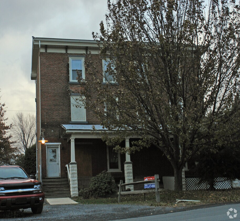 Building Photo - 1 Hallowing Run Rd
