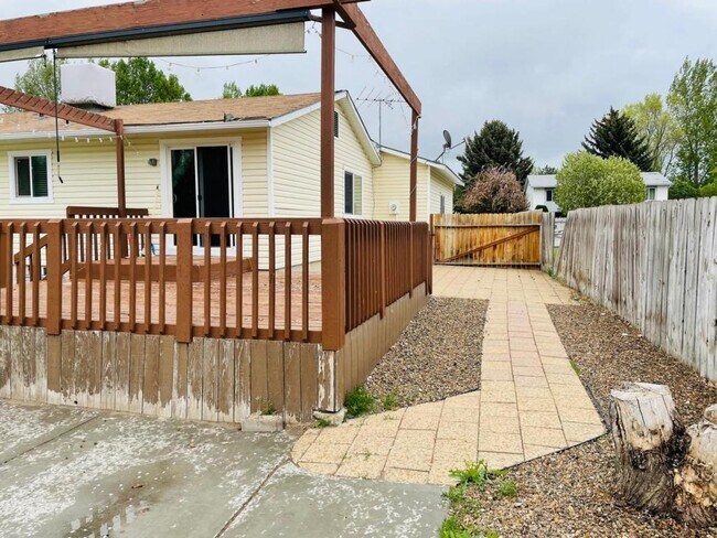 Foto del edificio - 823 Coachman