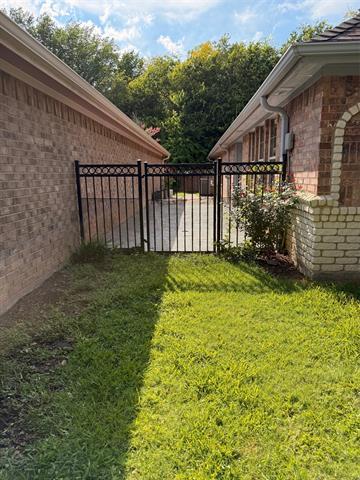 Foto del edificio - 816 Claycourt Cir