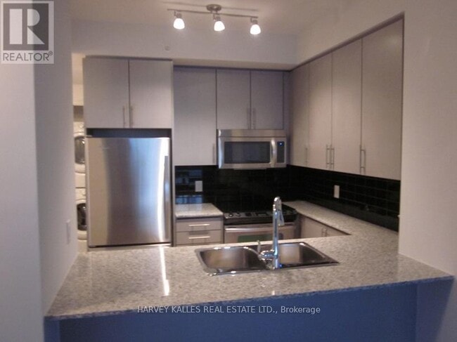 Building Photo - 60 Berwick Ave