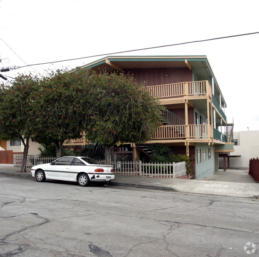 Building Photo - 116 San Luis Ave