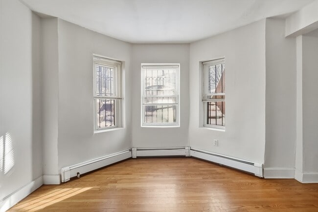 Building Photo - 2989 Washington St