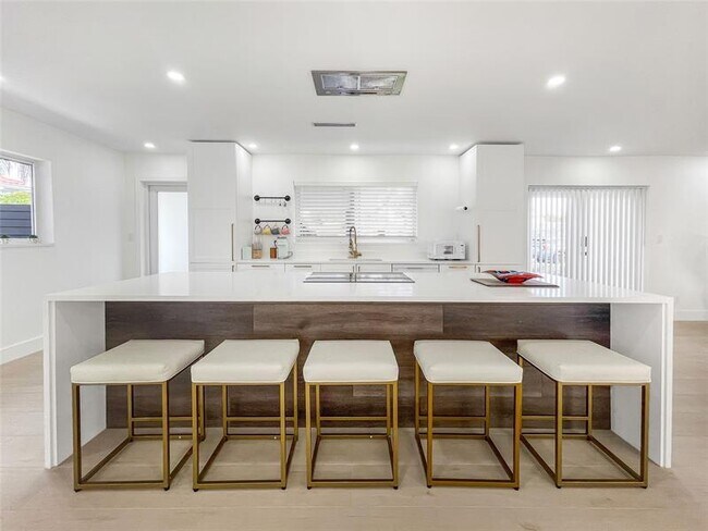 Foto del edificio - 1004 SW 13th St