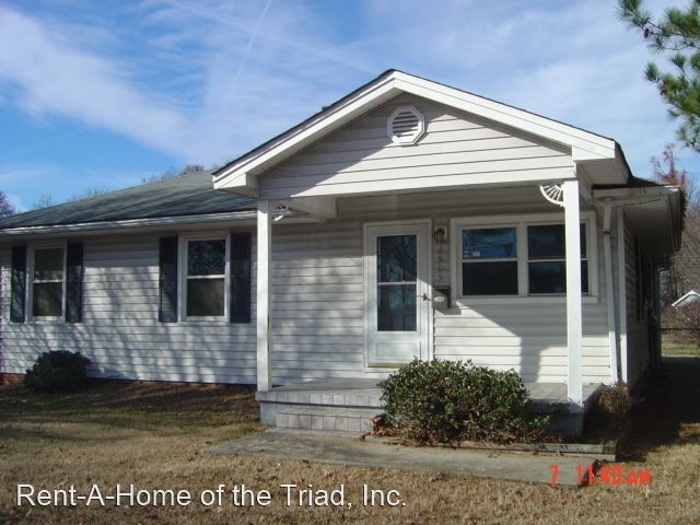 Foto principal - 3 br, 1 bath House - 2505 Yanceyville Street