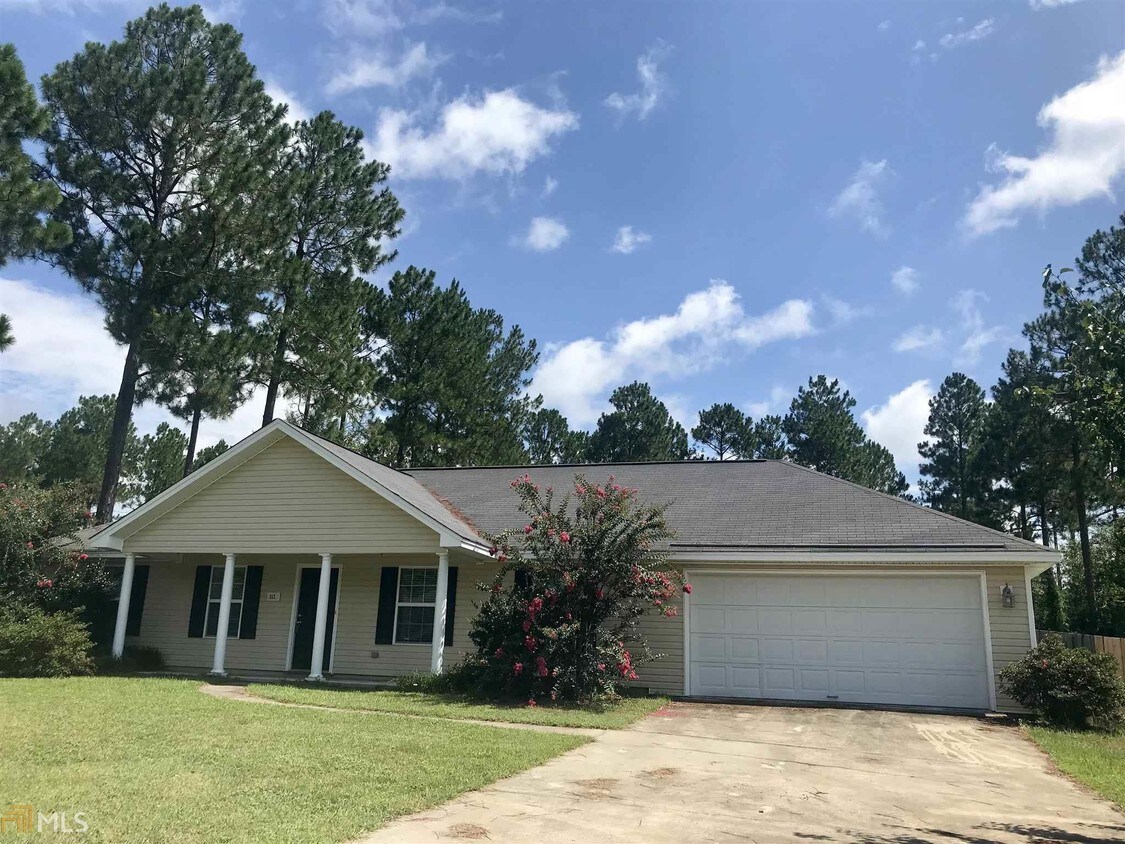 311 Saranac Way, Guyton, GA 31312 House for Rent in Guyton, GA