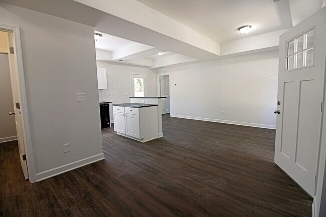 Foto del edificio - 7924 E Lane Dr